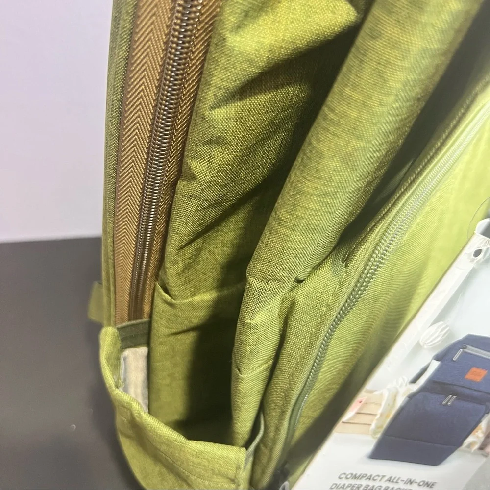 NWT Pillani All-in-One Diaper Bag - Green